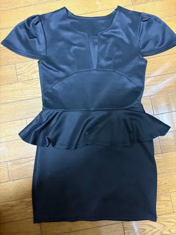 블랙 페플럼 드레스 2XL