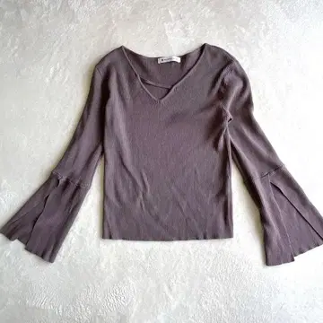 마제스틱 레곤 리브 니트 프론트 오픈 플레어 소매 상의 M