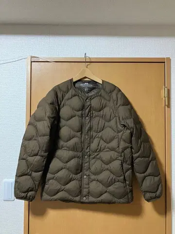 UNIQLO 화이트 마운티니어링 울트라 라이트 다운