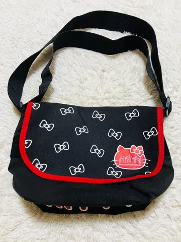 맨해튼 포티지 메신저 백 헬로키티