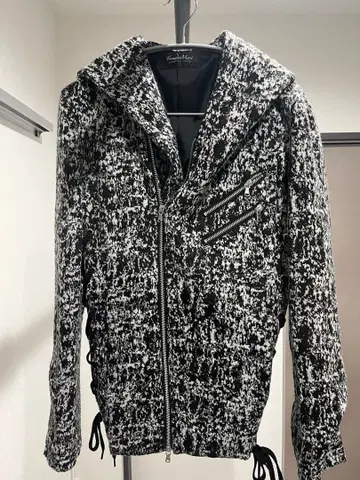 Tornado Mart 후드 부착 트위드 자켓