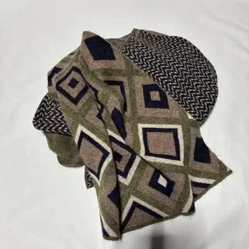 nuMe 기하학 패턴 스톨