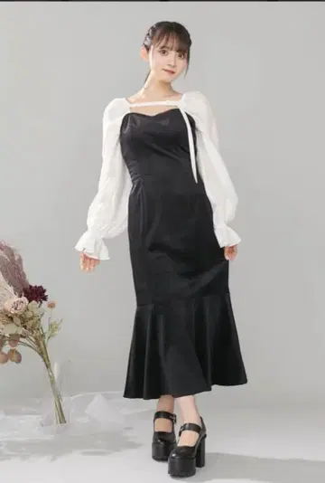 EATME 벨트 디자인 머메이드 원피스 (블랙)