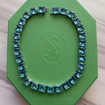 스와로브스키 Millenia 목걸이