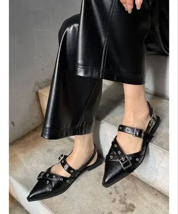 MURUA 포인티드 벨트 펌프스