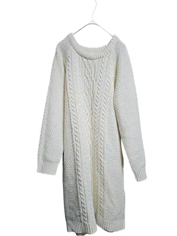 화이트 케이블 짜임 니트 원피스