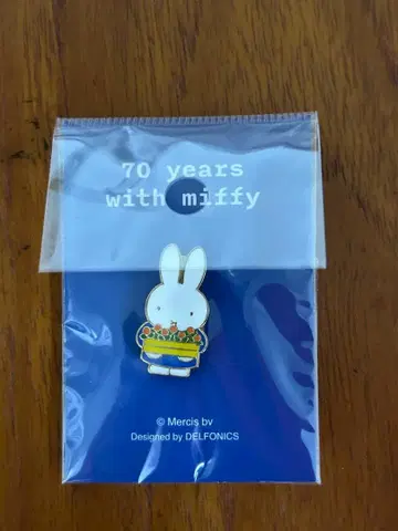 미피전 70주년 기념 핀 배지