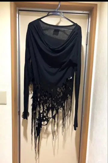 hyde 착용 stigmata 데미지 아지메 티셔츠 if 라르크