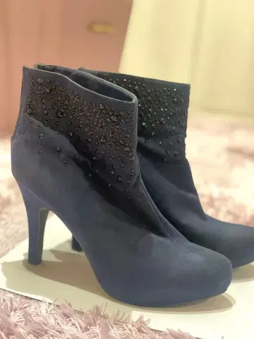 비쥬 장식 네이비 하이힐 부티 Feminine Cafe 24.5cm