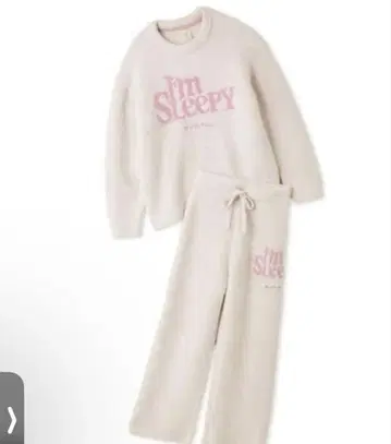 [ 미사용 새상품 ] 파우더 쓰리피 로고 자카드 풀오버 & 롱 팬츠 세트