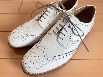 que 윙 팁 가죽 신발