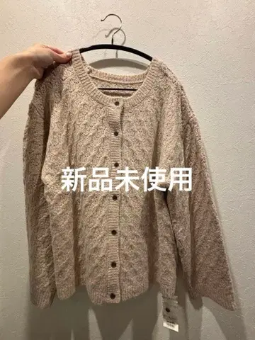 사만사 모스모스 새상품 니트 가디건