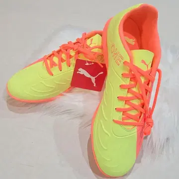 2AA9 [안정감 중시] PUMA 원 20.4 TT 터프 축구 트레이닝