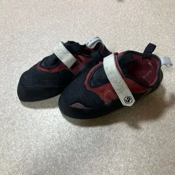 언패러렐 플래그십 JP27 EUR42 UK8 US9 (W10.5)