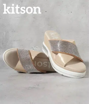 [새상품급] 키트슨 kitson 라메 믹스 크로스 스트랩 샌들 베이지