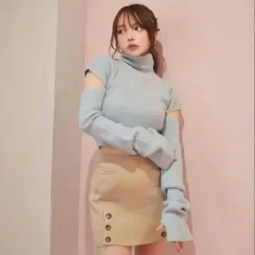 안도마리 루나 니트탑