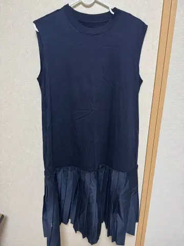 슬리브리스 원피스