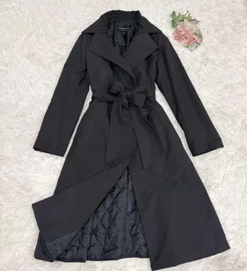 스트로베리 필드 다운 코트 롱 블랙 나일론 발수 가공 허리 리본