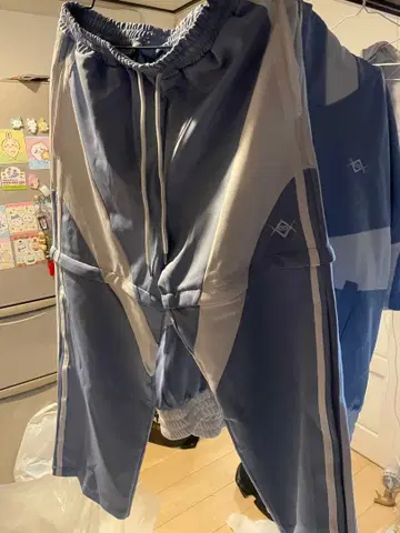 REFLEM 파랑 스트라이프 자켓과 팬츠 세트