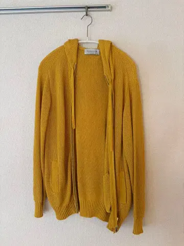 투모로우랜드 머스타드 후드 부착 니트 가디건