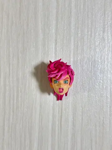 초상가동 죠죠의 기묘한 모험 피규어 황금의 바람 트리쉬 우나 헤드