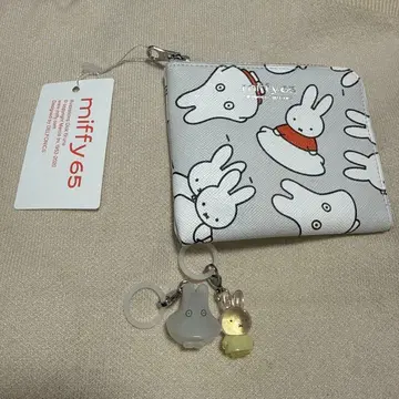 탄생 65주년 미피 지갑과 메지루시 액세서리 세트!