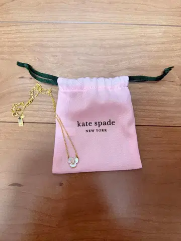 kate spade 꽃 디자인 목걸이