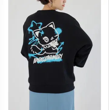 로데오 크라운 산리오 콜라보 애드 로자 맨투맨