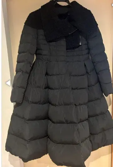 BIRTHDAY BASH 롱 다운 코트 S 사이즈 블랙