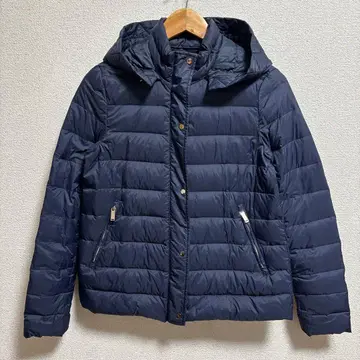 ZARA 네이비 후드 부착 다운 자켓