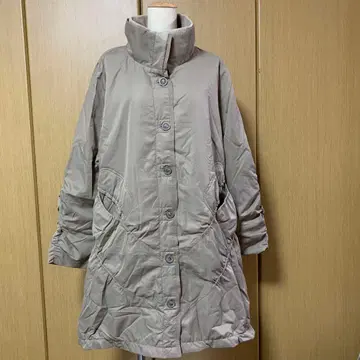 베이지 롱 코트 스탠드 카라