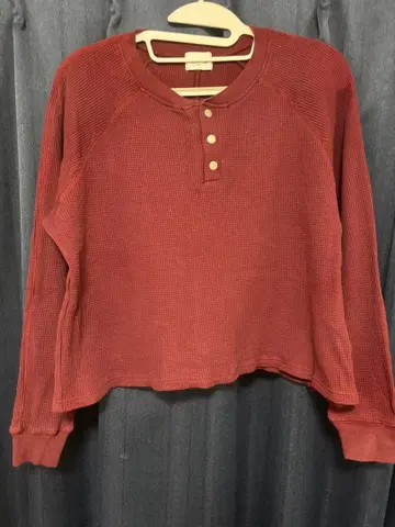 완판템 ANDER HUNK 메탈 헨리넥 서멀 티셔츠 레드