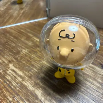 SNOOPY MUSEUM 찰리 브라운 가챠