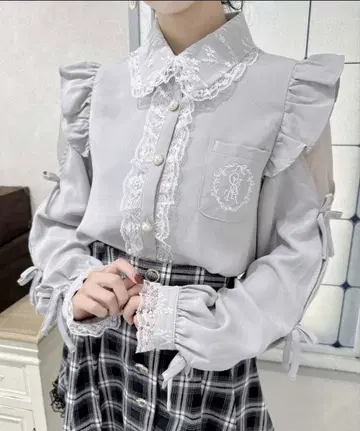 원 포인트 레이스 프릴 블라우스 Couture BY ROJITA 로지타