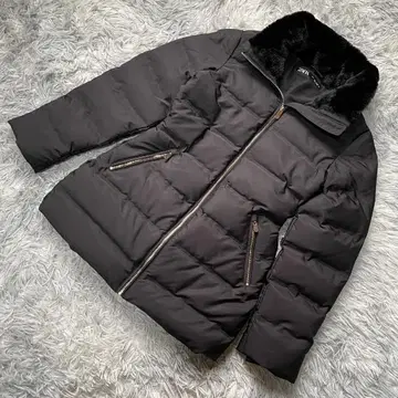 미사용급 ZARA 퍼 카라 부착 A라인 심리스 다운 블랙 S