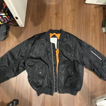 블랙 MA-1 플라이트 자켓