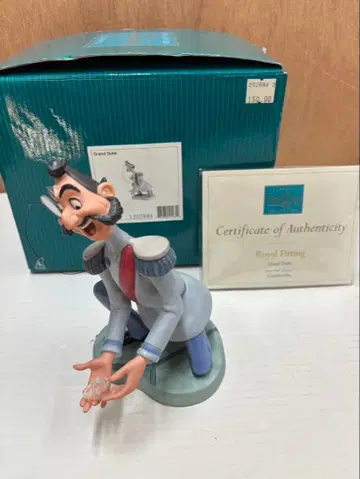 디즈니 wDCC 태공 유리 신발 (신데렐라를 찾아서)