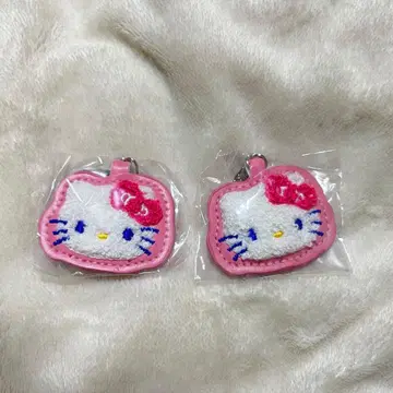 산리오 사가 자수 키링 헬로키티