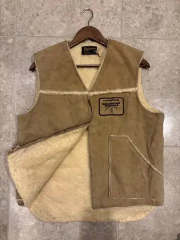 초레어 70s~80s GOOD YEAR 빈티지 무스탕 보아 베스트 M