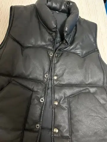 블랙 가죽 패딩 베스트 M