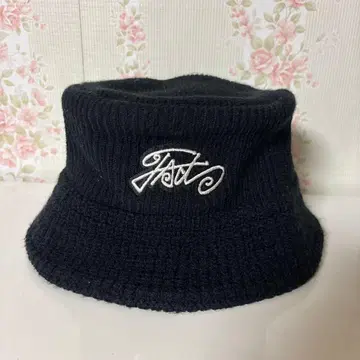 WHO'S WHO gallery 니트 버킷 햇 자수 로고