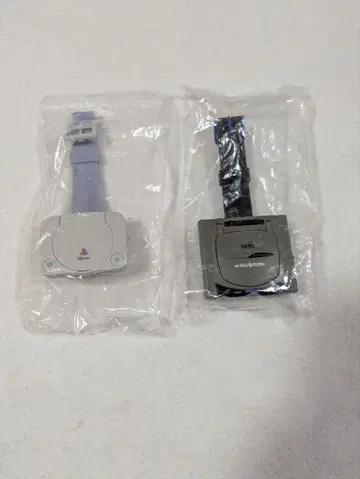 가챠 VS워치 플레이스테이션 one, 세가 새턴 블랙 2세트