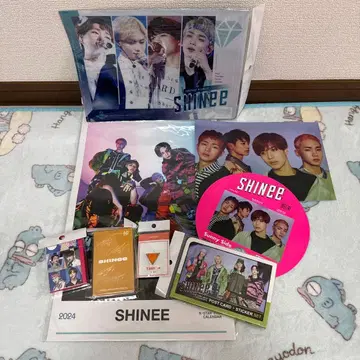 SHINee 2024년 달력 & 카드 등 8종 세트