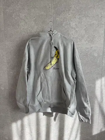 pleasures END 콜라보 후드티