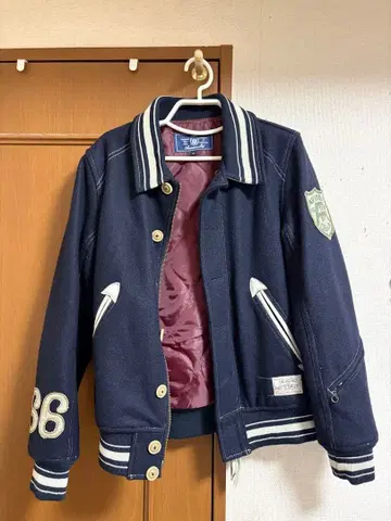 AVIREX 아비렉스 바시티 자켓 네이비 M 와펜 울 퀼팅