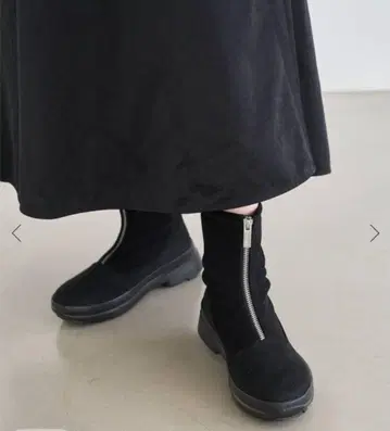 미사용 새상품 르꼬끄 블랙스 스웨이드 지퍼 숏부츠