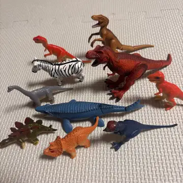공룡 피규어 아니아 있음