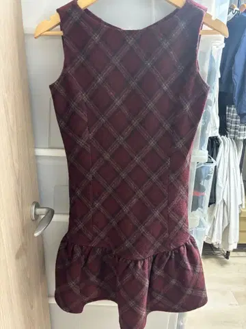 다리치 타탄 체크 슬리브리스 미니 원피스