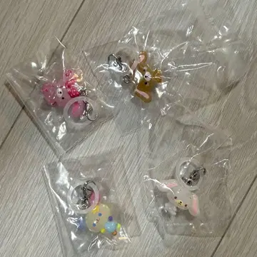 산리오 캐릭터즈 윳토 메지루시 액세서리 4개 세트