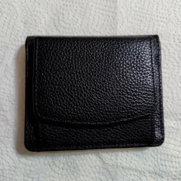 [ 미사용 새상품 ] 컴팩트 슬림 이단 접이식 천연 가죽 지갑 / 블랙